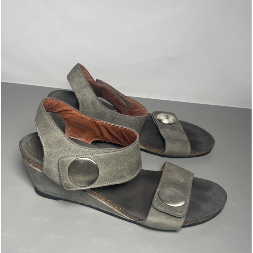 Taos Carousel 2 Wedge Sandals Size 41